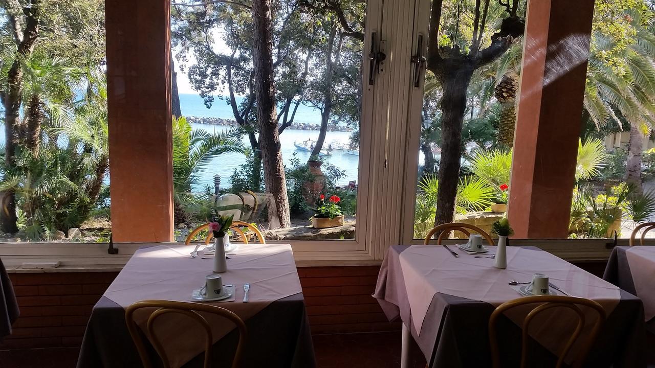 Albergo Miramare Кастильончелло Экстерьер фото